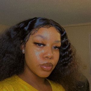 Meet your Posher, Janaesha